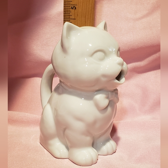 Vintage Small Cat Figure Creamer Pitcher Coffee Tea Milk - Picture 2 of 5